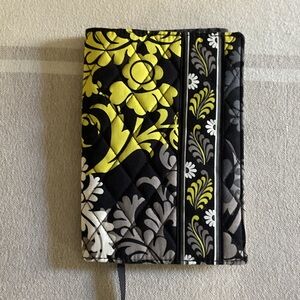 VERA BRADLEY Floral Quilted Book Cover Baroque Pattern | Black Green White